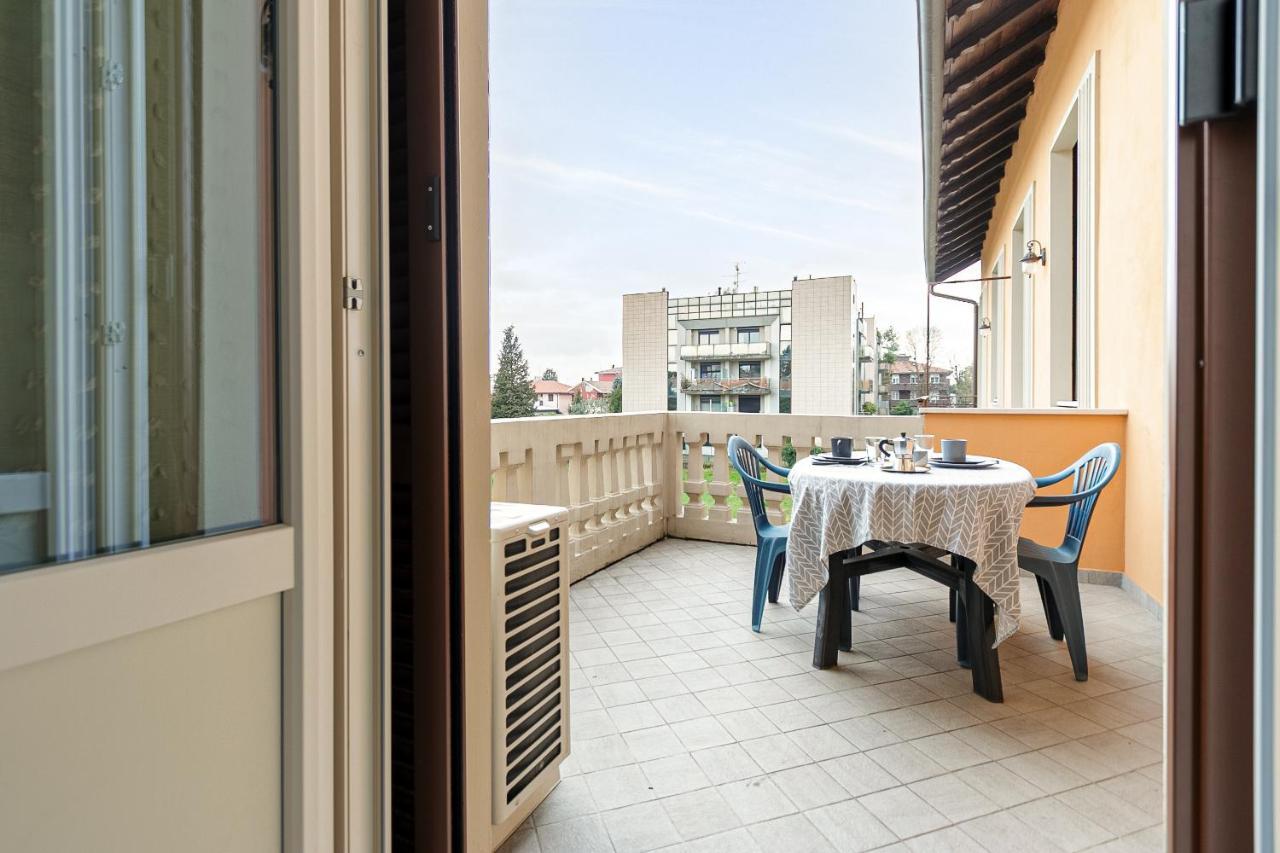 Al 33 Di Via Roma - Apartments Cardano Al Campo Extérieur photo