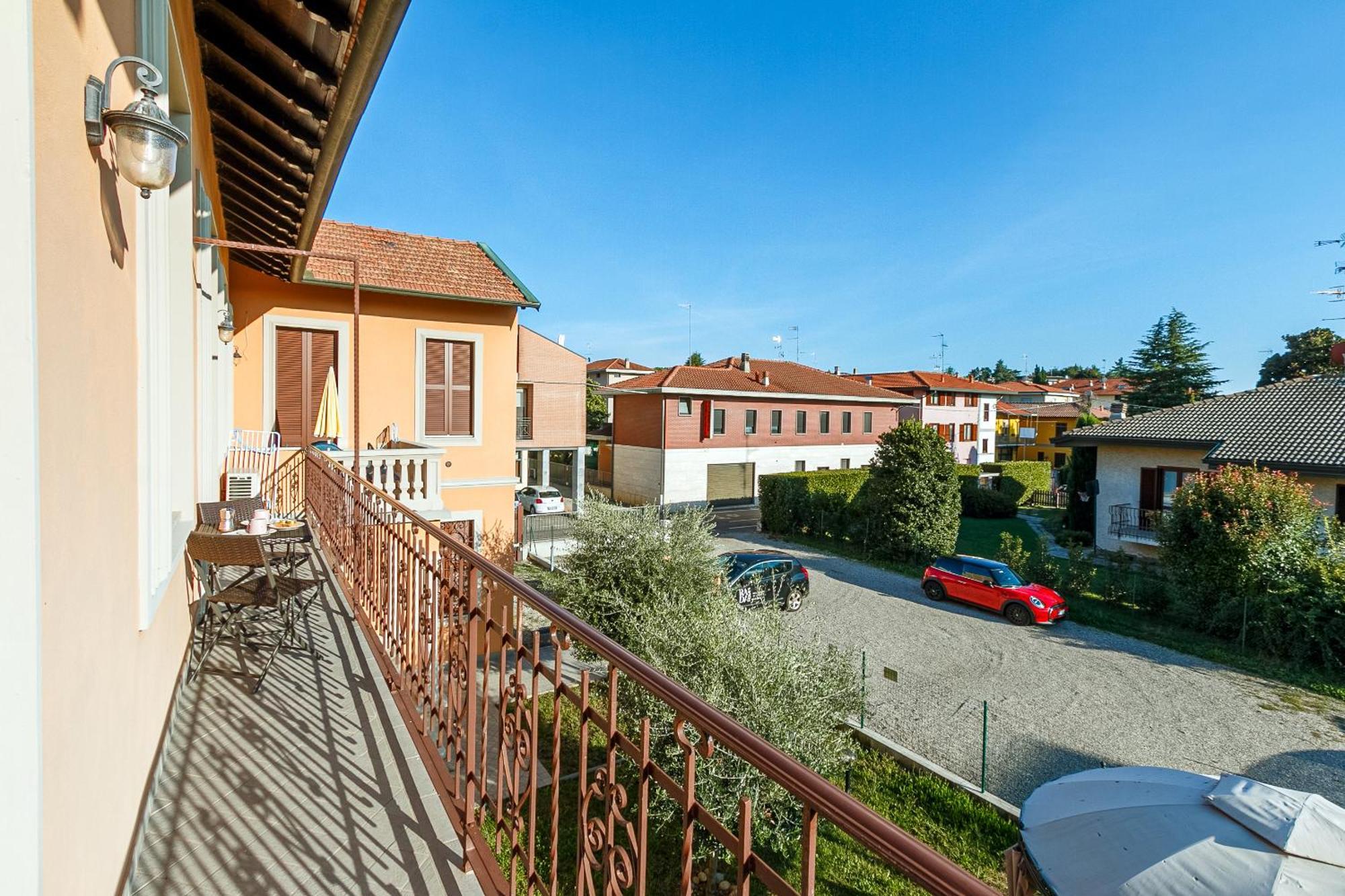 Al 33 Di Via Roma - Apartments Cardano Al Campo Extérieur photo