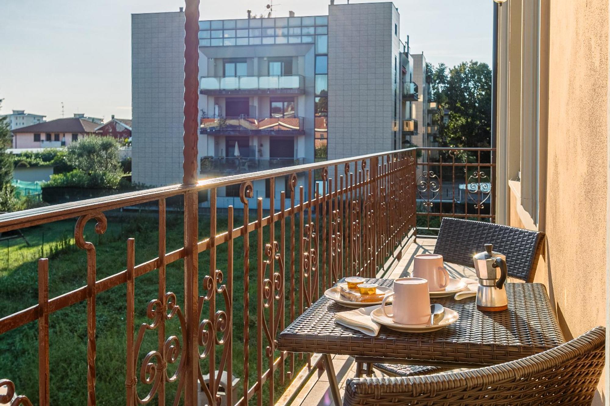 Al 33 Di Via Roma - Apartments Cardano Al Campo Extérieur photo